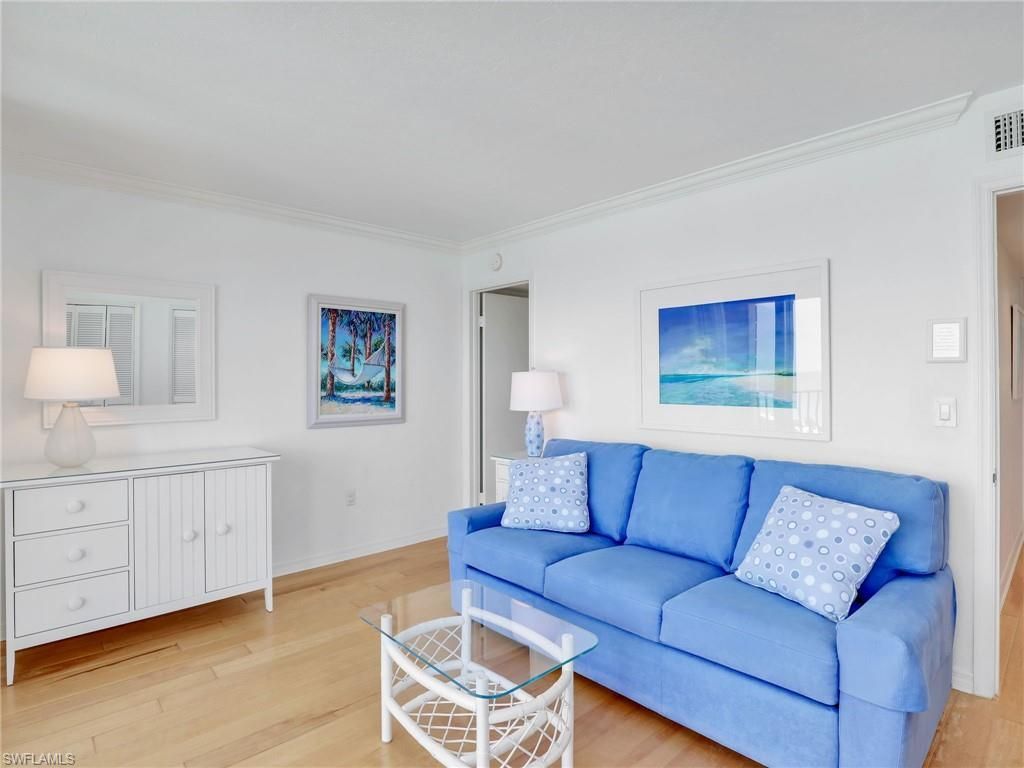 10851 Gulf Shore Dr , Unit 605, Naples, FL 34108 Photo