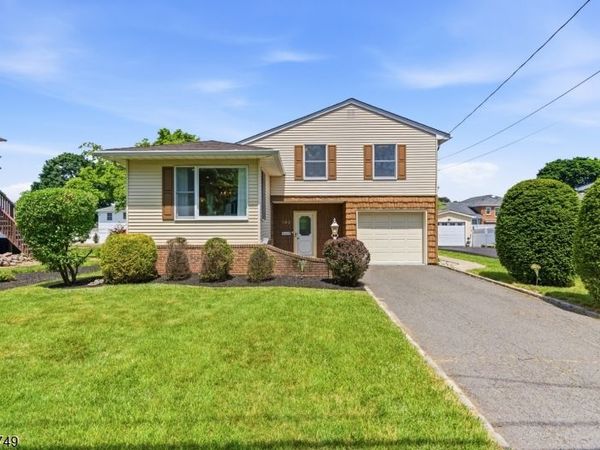 162 Washington St, Berkeley Heights, NJ 07922
