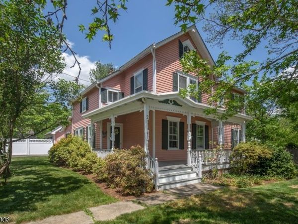 2 High St, Tewksbury, NJ 07979