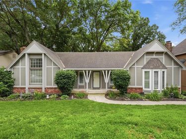 5305 NW 58TH Terrace, Kansas City, MO 64151