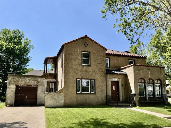602 S 9th Street , Clinton, IA 52732