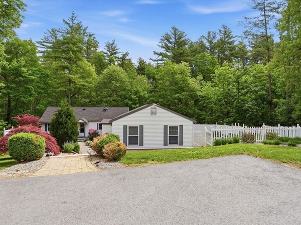 11 Mt Paul Road, Tyngsborough, MA 01879