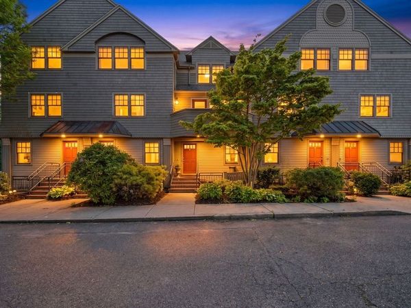 27R West St, Unit 11, Beverly, MA 01915