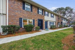 415 Parkdale Drive photo 4