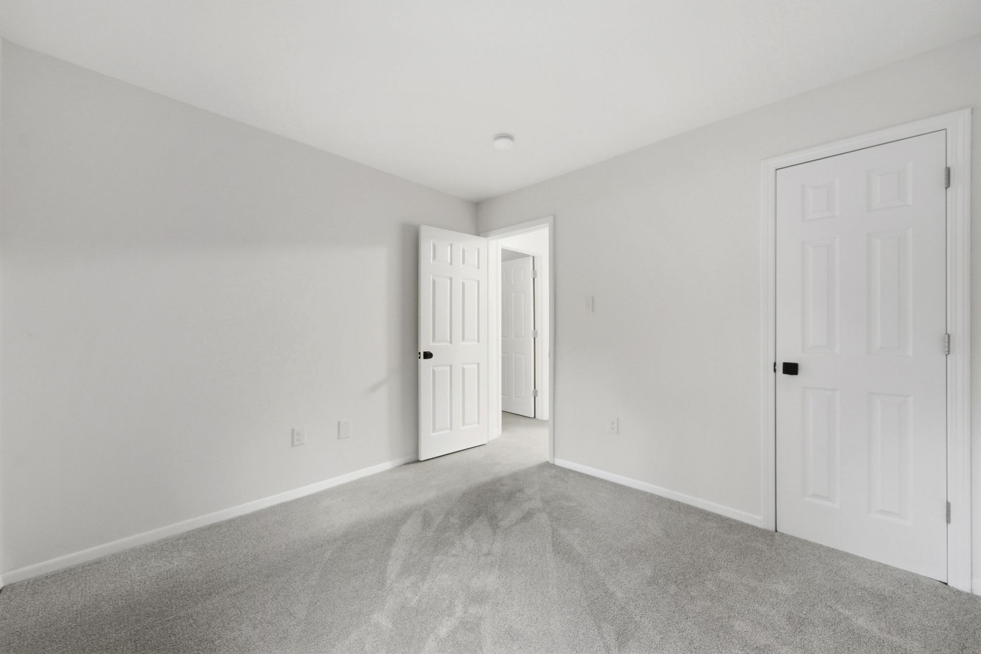 415 Parkdale Drive Photo 22
