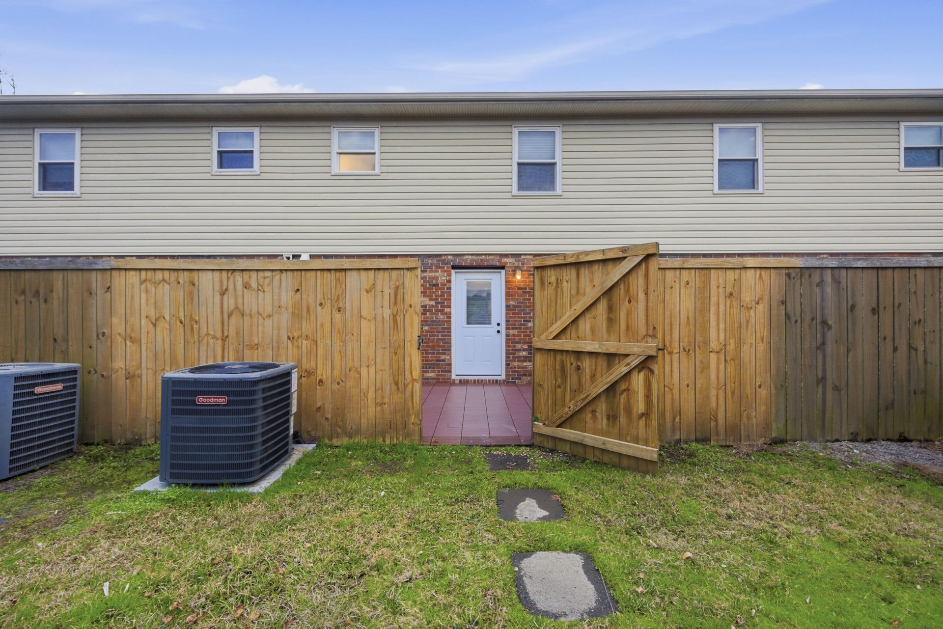 415 Parkdale Drive Photo 30