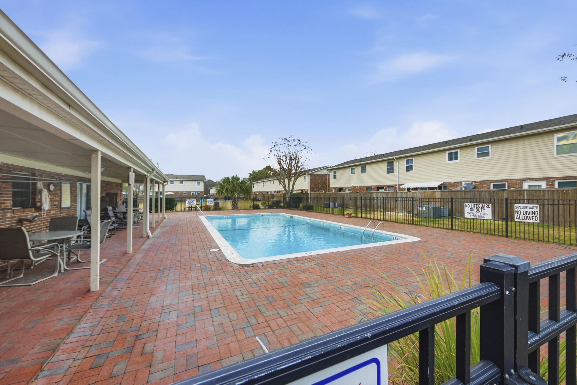 415 Parkdale Drive Photo 32