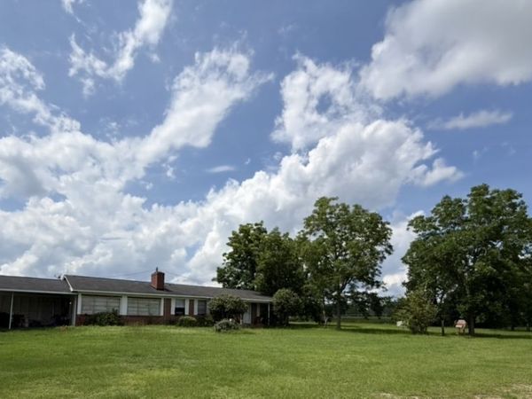 634 Lake Chapel Church Rd, Odum, GA 31555