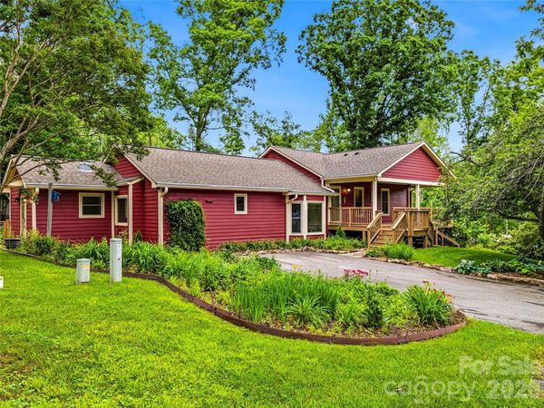 22 Timberleaf Drive, Fletcher, NC 28732