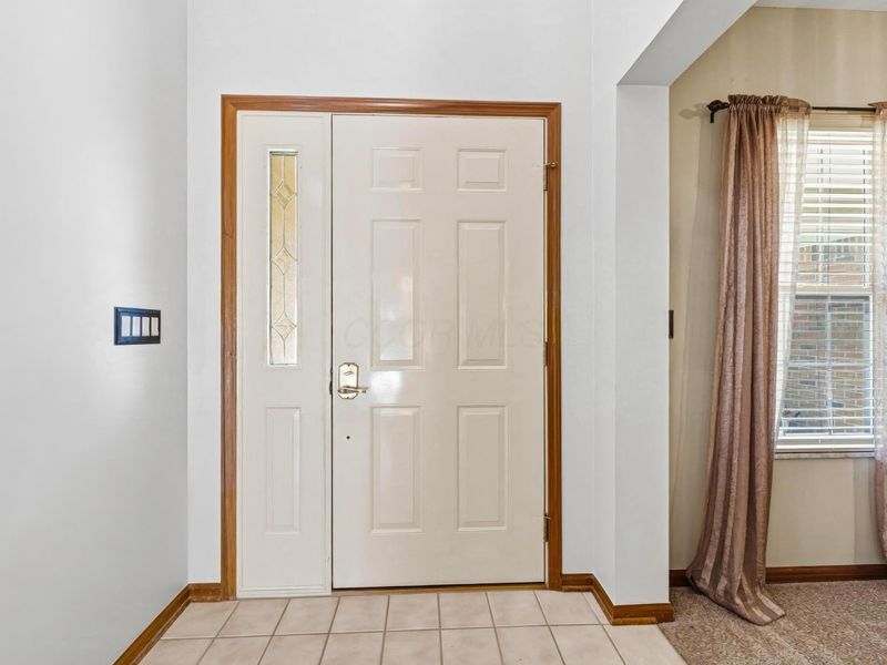 851 Claycross Court, Galloway, OH 43119 Photo 2