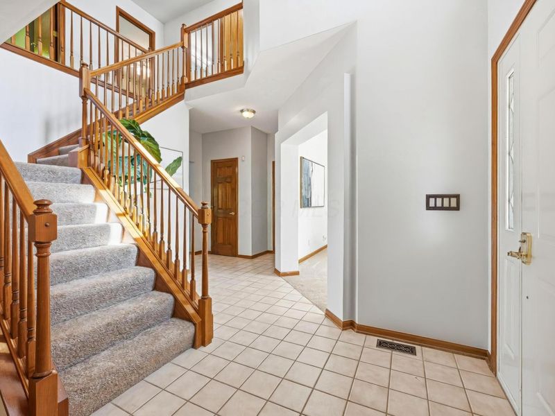851 Claycross Court, Galloway, OH 43119 Photo 3