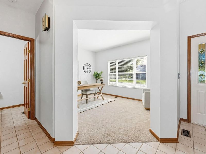 851 Claycross Court, Galloway, OH 43119 Photo 6