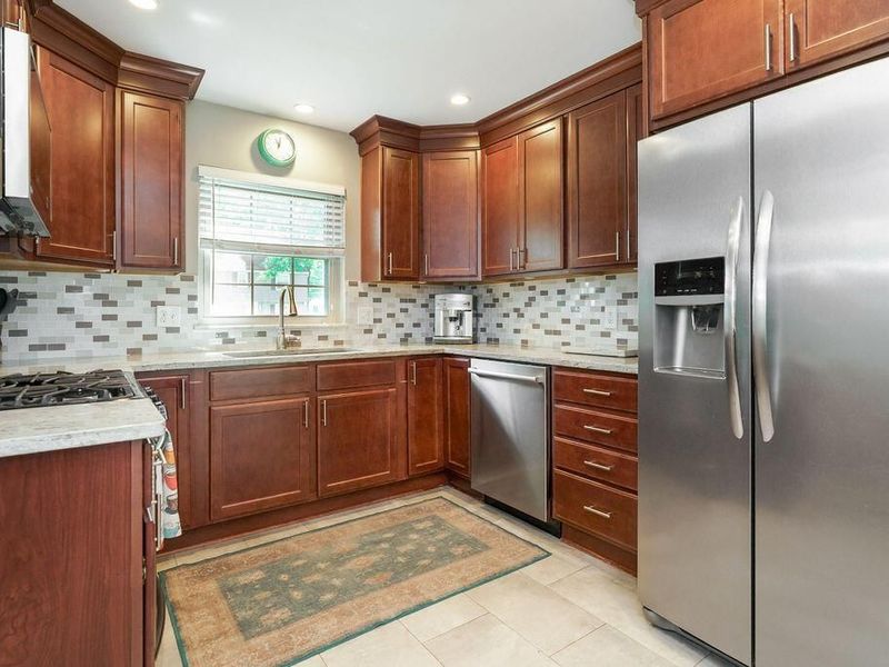45 S Harding Road, Columbus, OH 43209 Photo 11