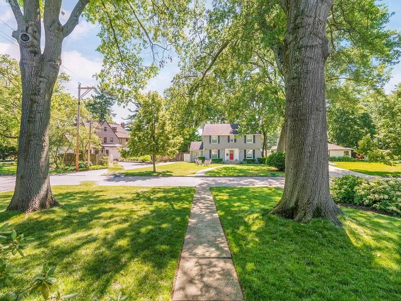 45 S Harding Road, Columbus, OH 43209 Photo 2