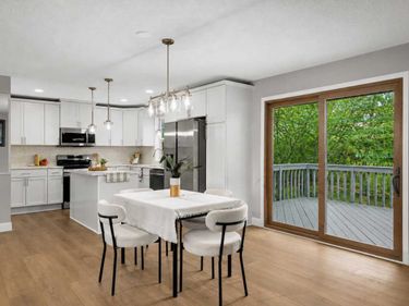 11004 Oak Knoll Terrace N, Hopkins, MN 55305