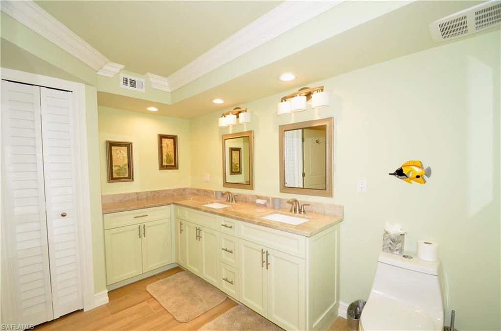 10851 Gulf Shore Dr , Unit 303, Naples, FL 34108 Photo