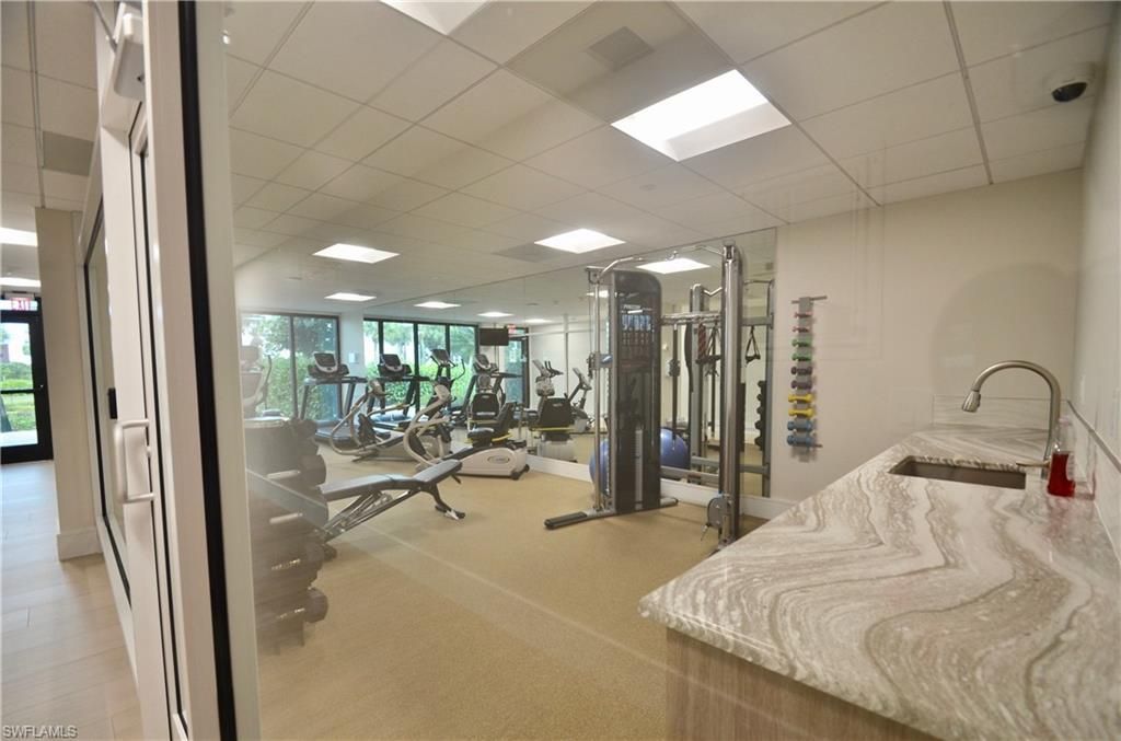 10851 Gulf Shore Dr , Unit 303, Naples, FL 34108 Photo