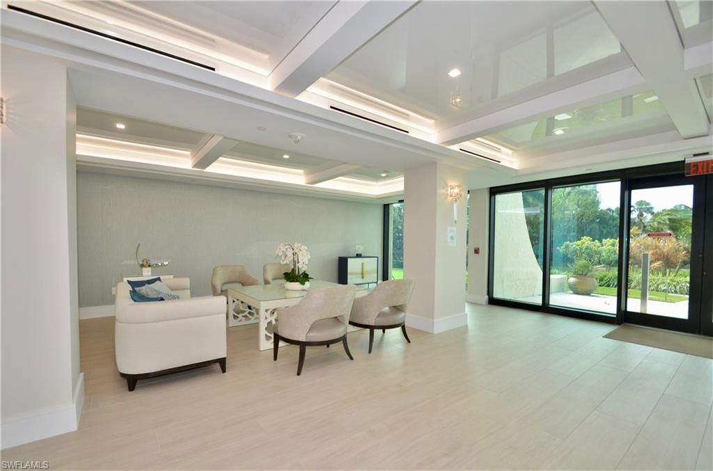 10851 Gulf Shore Dr , Unit 303, Naples, FL 34108 Photo