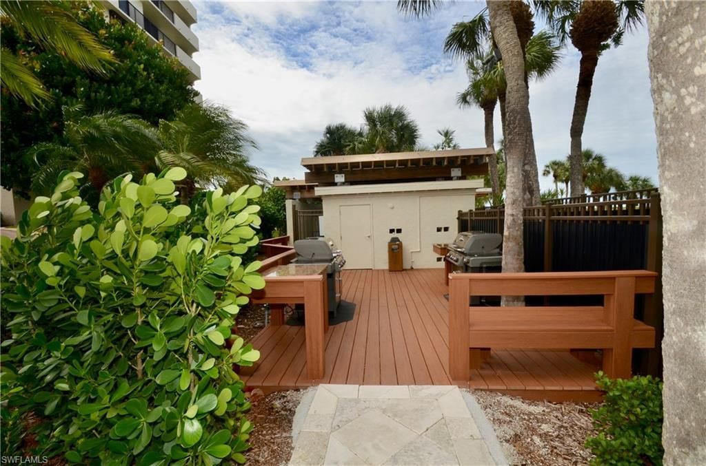 10851 Gulf Shore Dr , Unit 303, Naples, FL 34108 Photo