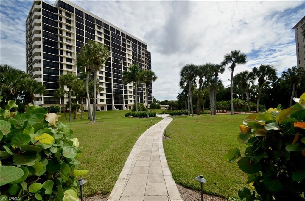 10851 Gulf Shore Dr , Unit 303, Naples, FL 34108 Photo