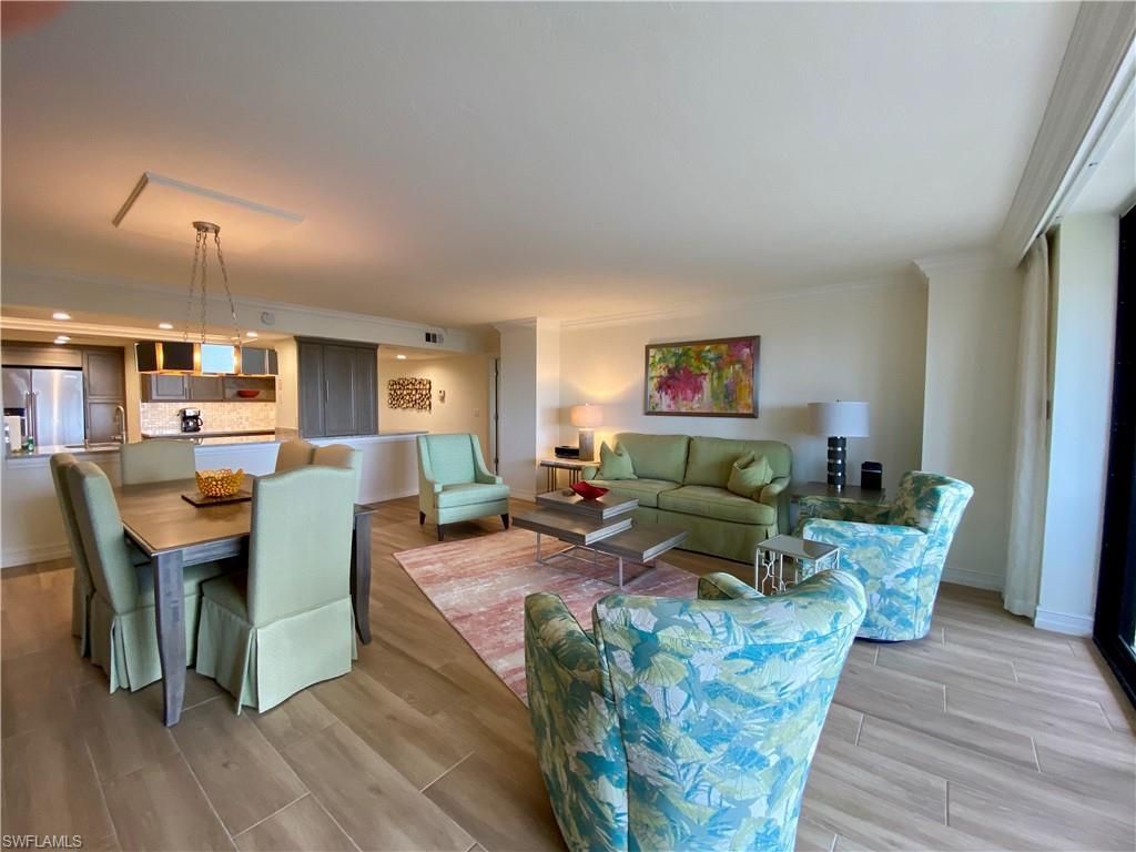 10851 Gulf Shore Dr , Unit 303, Naples, FL 34108 Photo