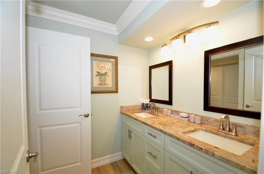 10851 Gulf Shore Dr , Unit 303, Naples, FL 34108 Photo