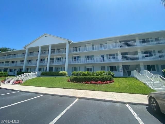 10682 Gulfshore Dr , Unit 304 C, Naples, FL 34108 Photo