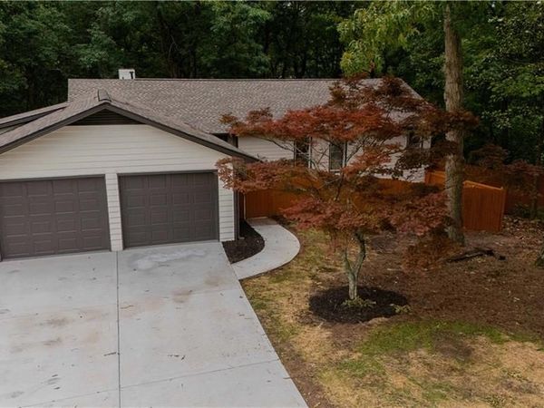 2154 Pond Road , Duluth, GA 30096