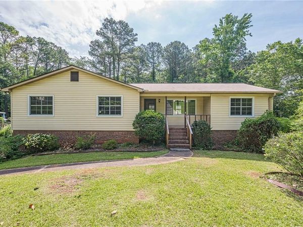 255 Sabrina Court, Woodstock, GA 30188