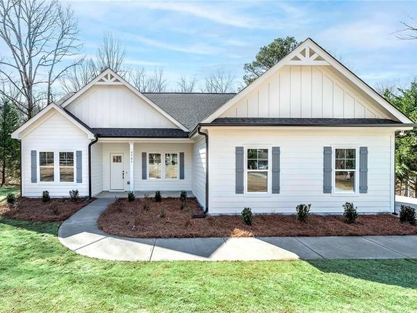 151 Bruce Road , Dawsonville, GA 30534