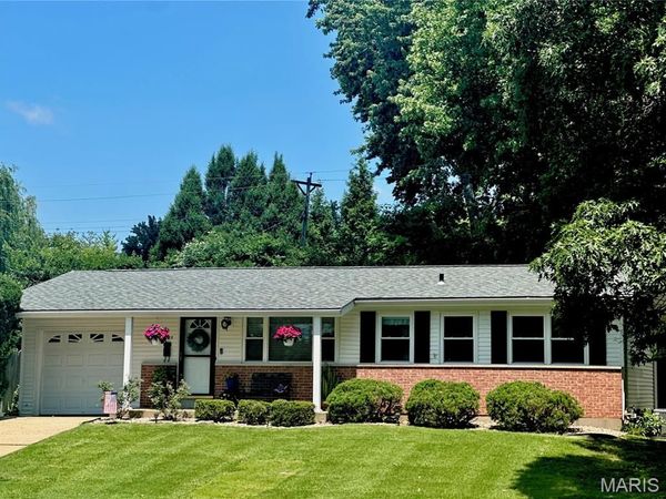 2075 Tahoe Drive , Florissant, MO 63031