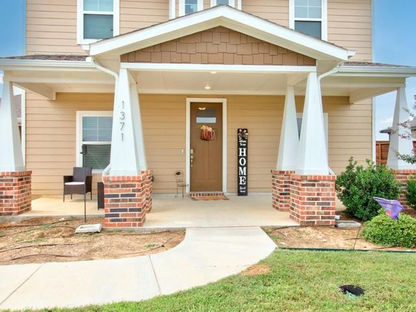 1371 Orange Blossom Court, Gainesville, TX 76240