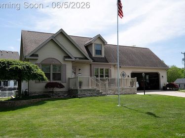 6321 Avenue B, La Salle Twp, MI 48145