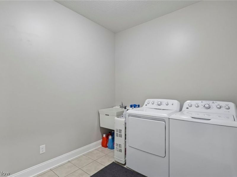 6395 Great Court Circle NW, Massillon, OH 44646 Photo 17