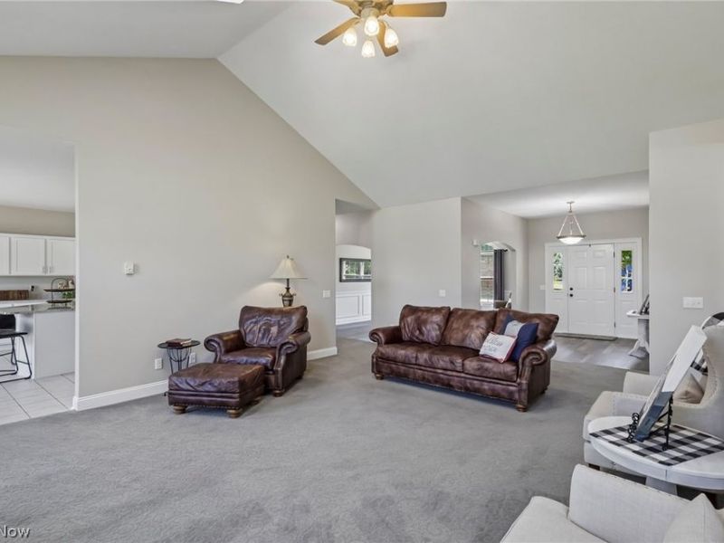 6395 Great Court Circle NW, Massillon, OH 44646 Photo 9