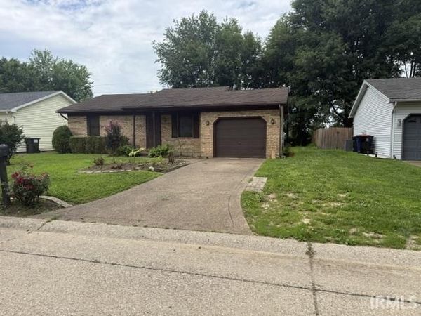 1715 Glen Moor Road, Evansville, IN 47715