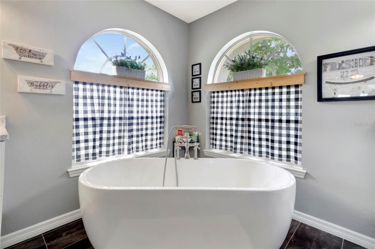 226 Pleasant Hill Drive, Clermont, FL 34711 Photo