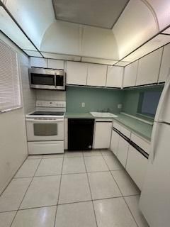 12007 Poinciana Boulevard, Unit 205, Royal Palm Beach, FL 33411 Photo