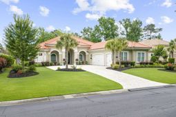 1548 Malaga Circle  photo 4