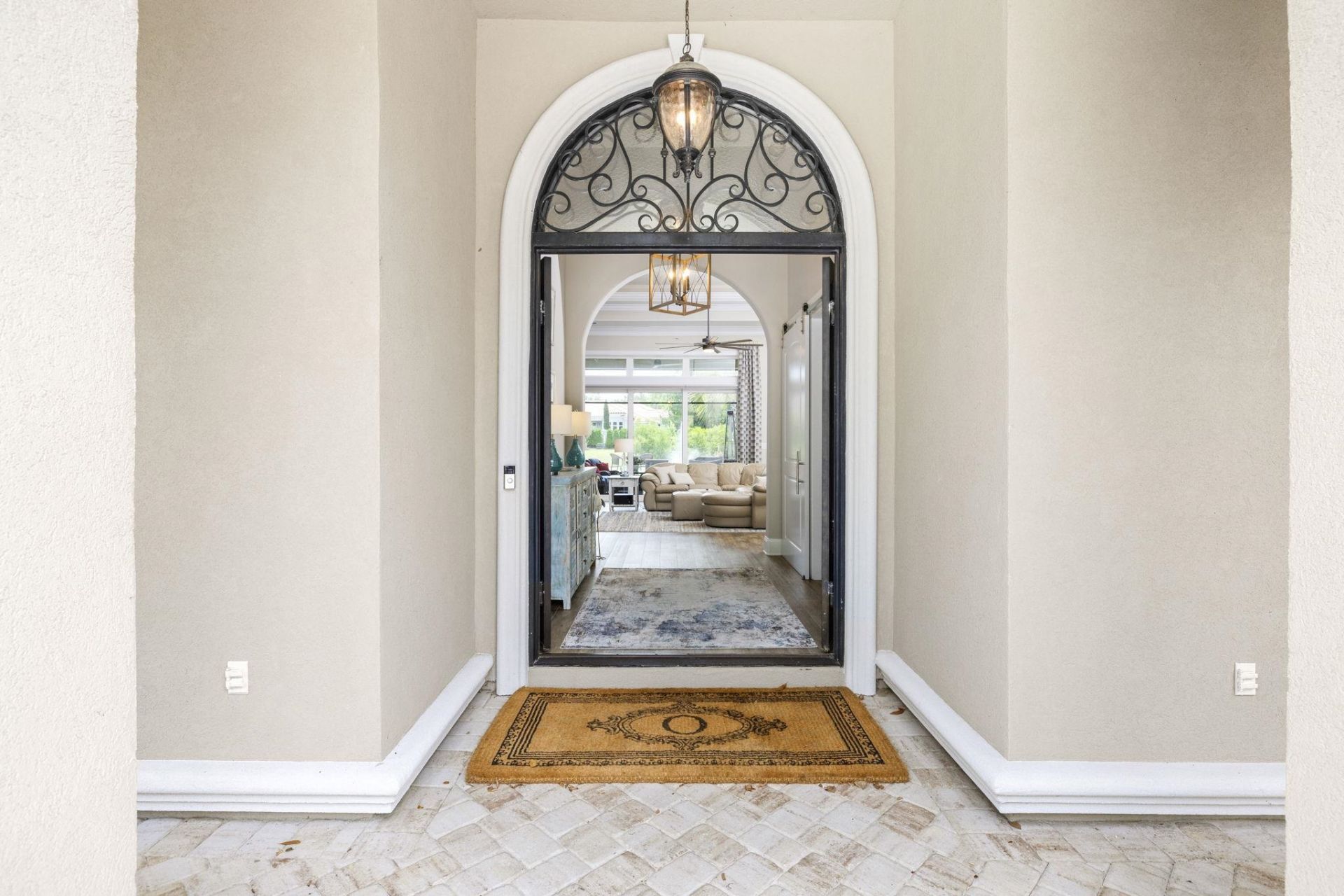 1548 Malaga Circle  Photo 5