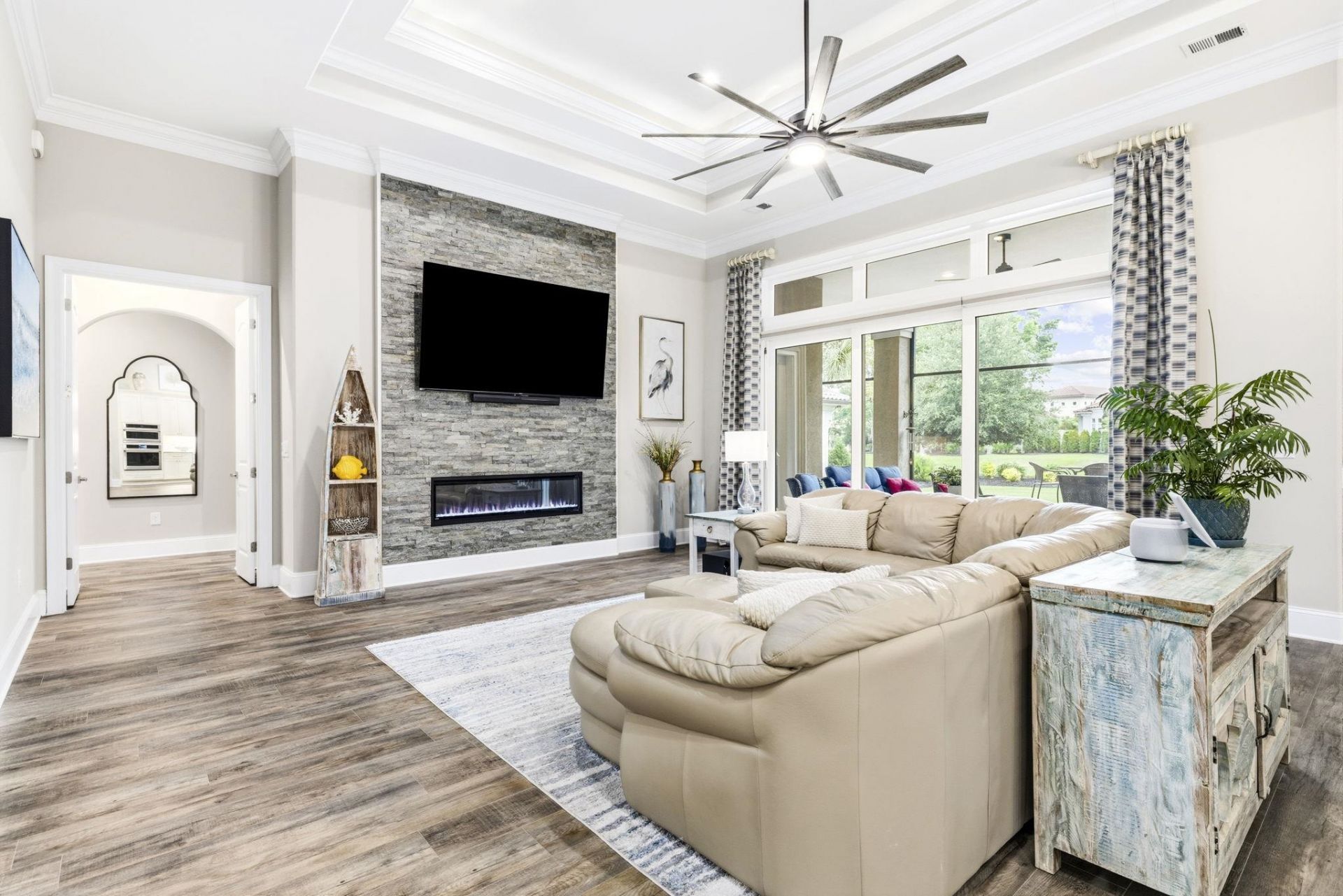 1548 Malaga Circle  Photo 9