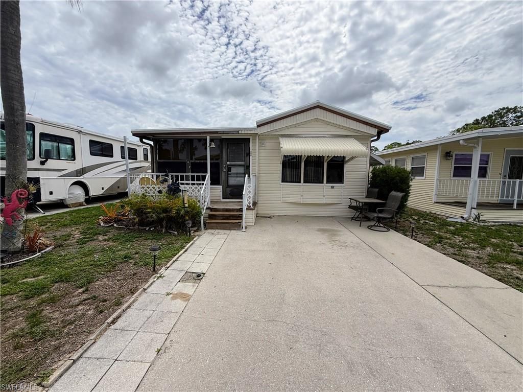 204 Sojourn Dr, North Fort Myers, FL 33903 Main Photo
