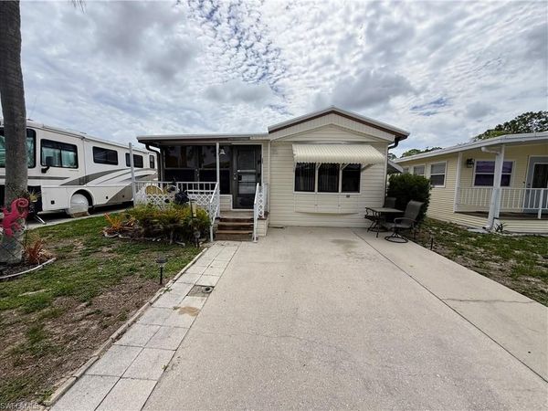 204 Sojourn DR, NORTH FORT MYERS, FL 33903