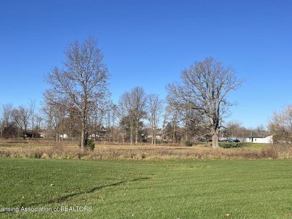 315 Hamman Drive, Eaton Rapids, MI 48827