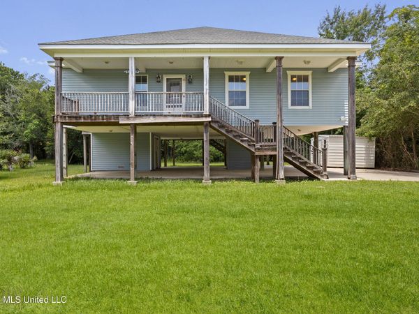 1331 Dunbar Avenue, Bay Saint Louis, MS 39520