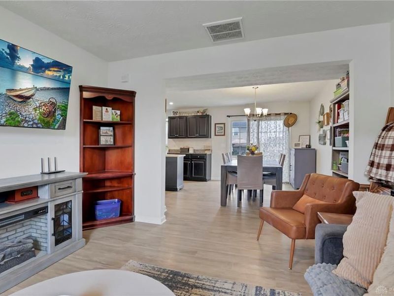 6207 Willow Oak Drive, Huber Heights, OH 45371 Photo 9