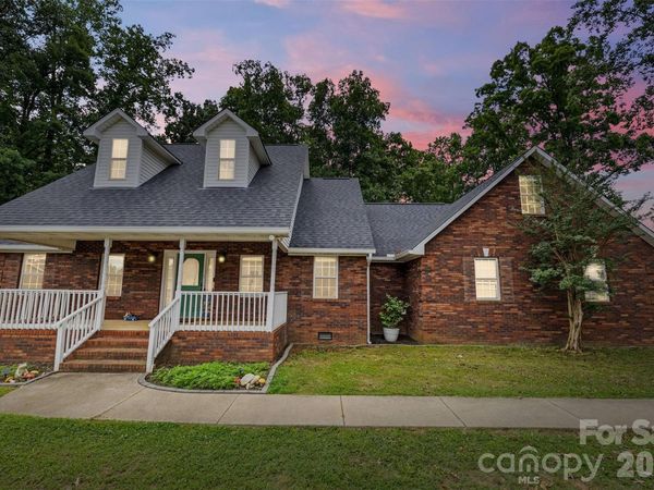 4403 Hubbard Road , Charlotte, NC 28269
