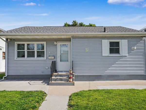 1013 Hawthorne Avenue, Waterloo, IA 50702