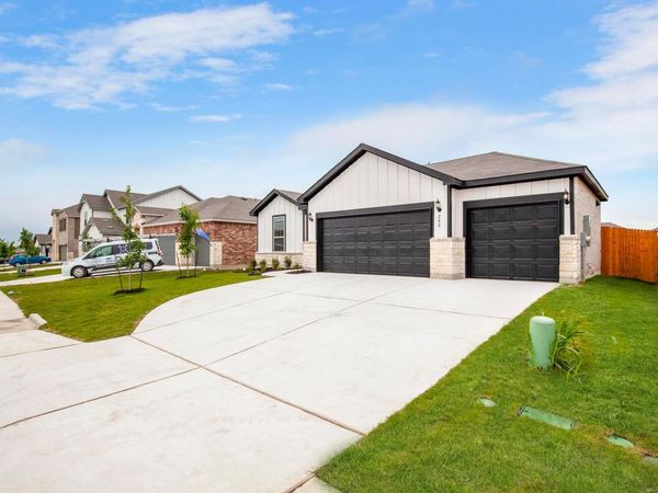 200 Janice RD , Taylor, TX 76574