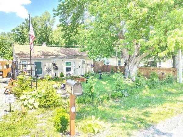 16925 10th Avenue , East Moline, IL 61244